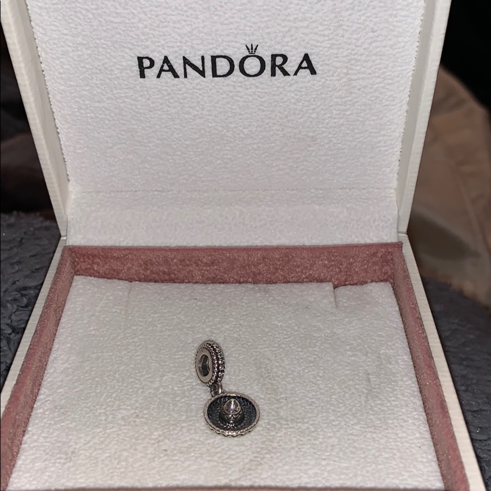 Pandora sombrero charm